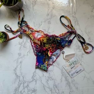 New wavey tie side Brazilian bottom- size small